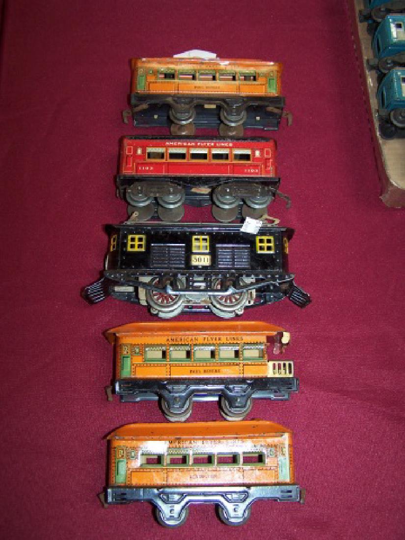 *5-PIECE AMERICAN FLYER SET (1 of 2)