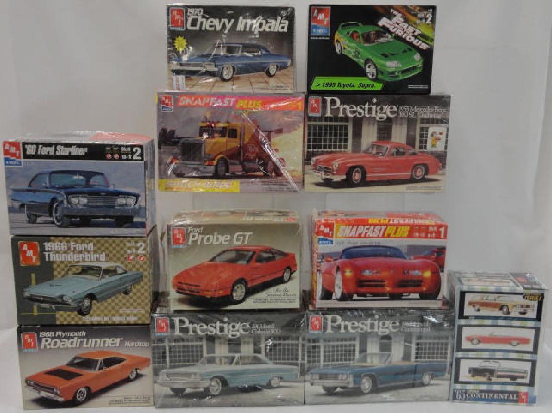 *12 Amt Plastic Model Car Kits