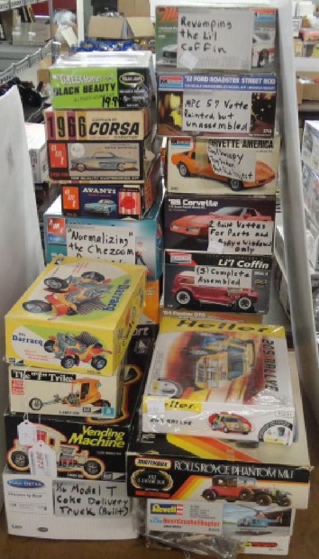*23 PLASTIC MODEL CAR KITS (1 of 1)
