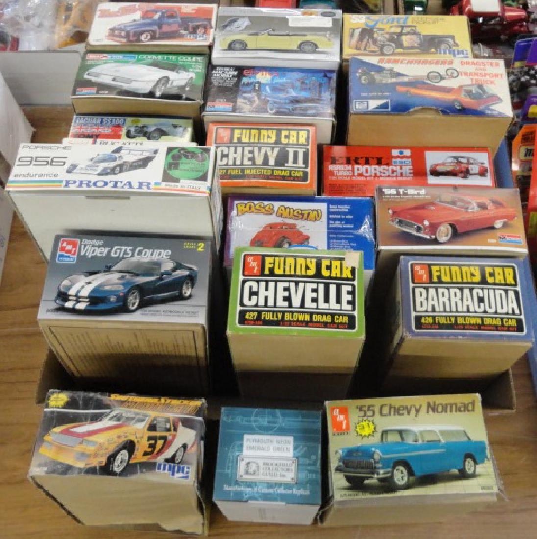 *GROUP OF PLASTIC MODEL KIT BOXES (1 of 1)
