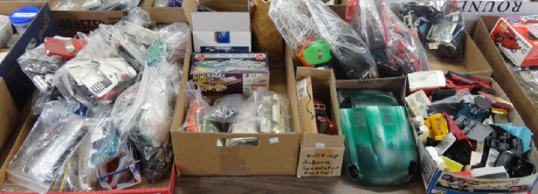 *5 GROUPS OF BUILT UP CAR MODELS (1 of 1)