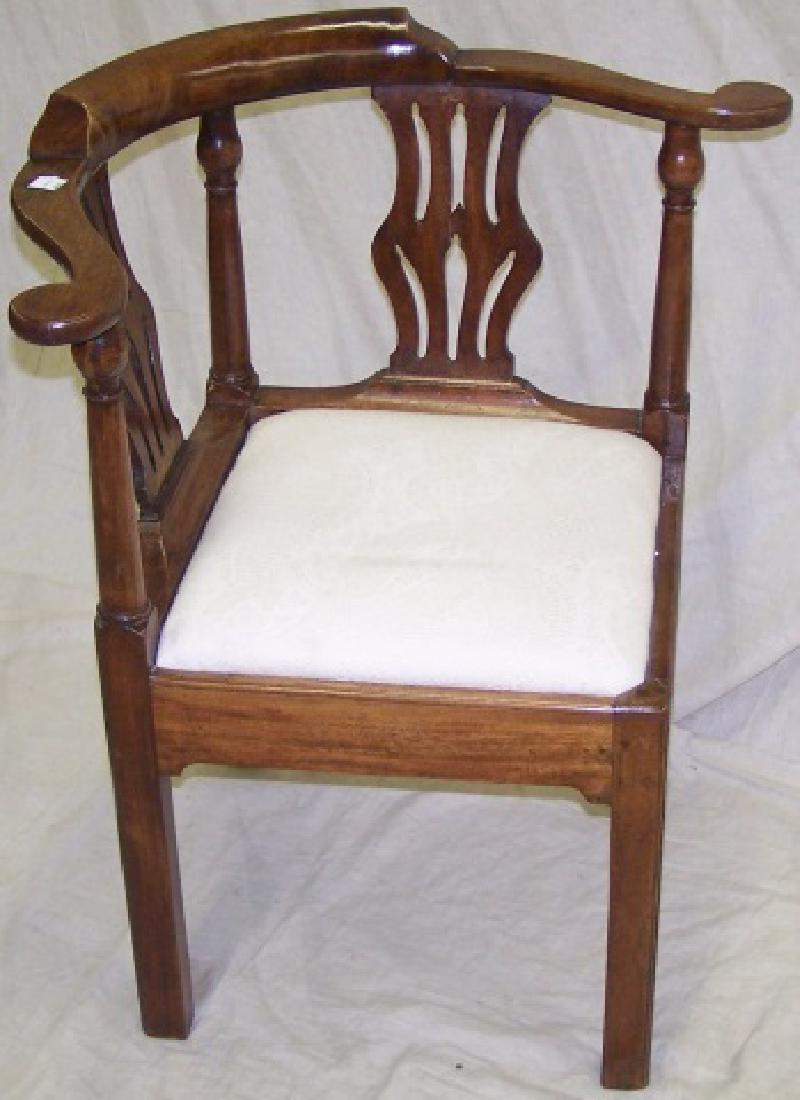 *19TH C. GEORGIAN STYLE CORNER CHAIR (1 of 1)