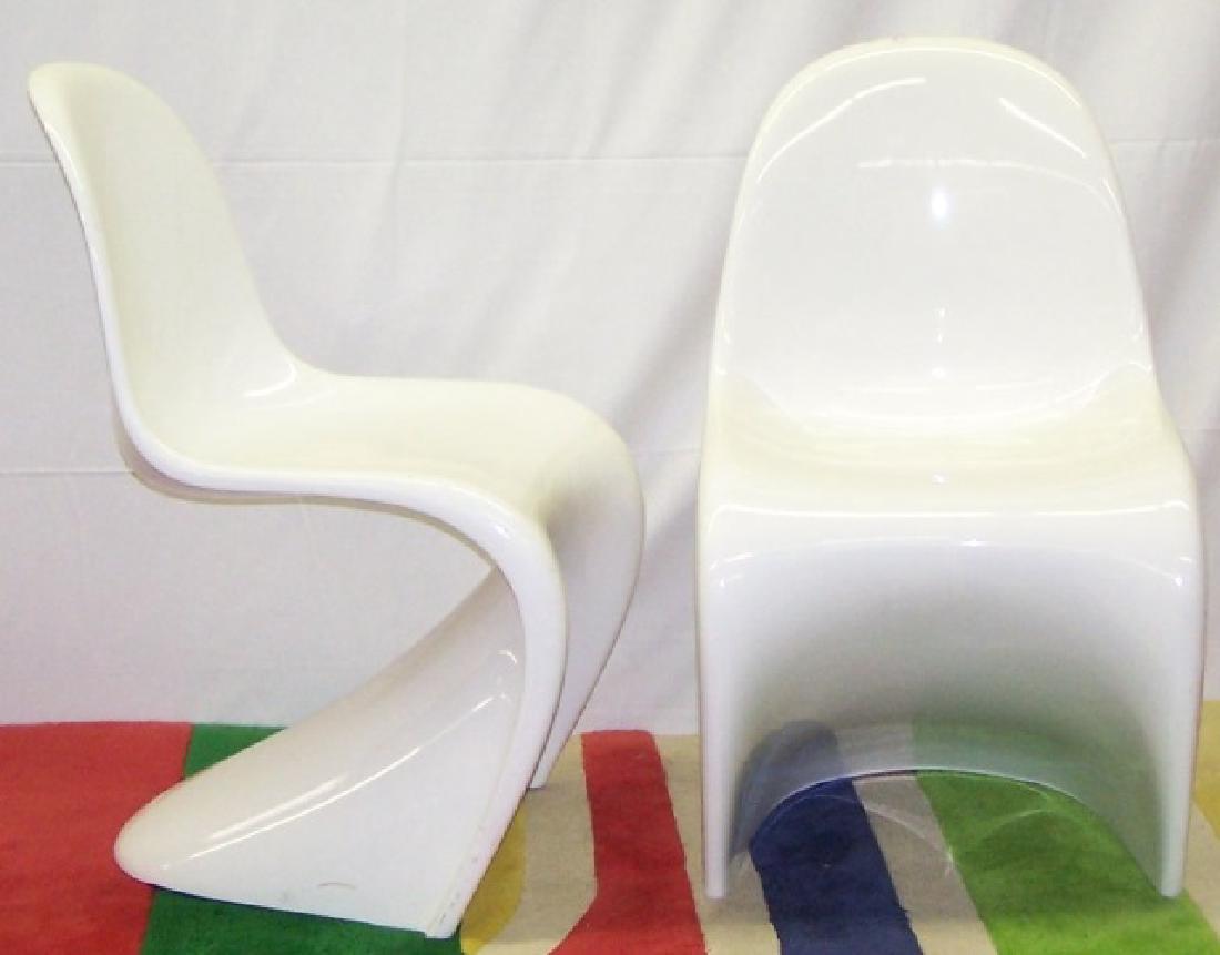 *SET OF 4 FIBER GLASS VITRA PANTON SIDE CHAIRS (1 of 4)
