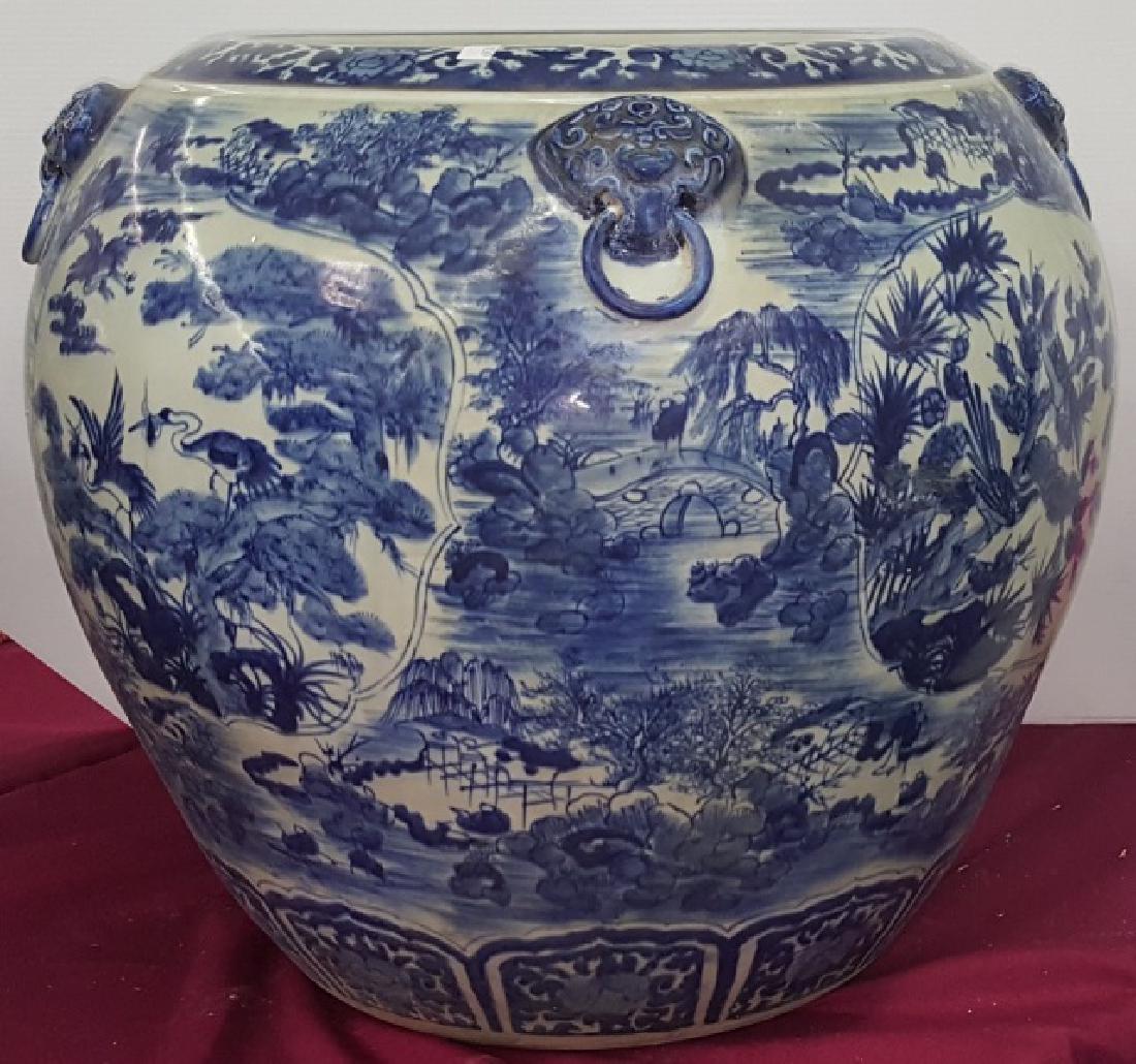 *LARGE CHINESE BLUE AND WHITE PLANTER (1 of 4)