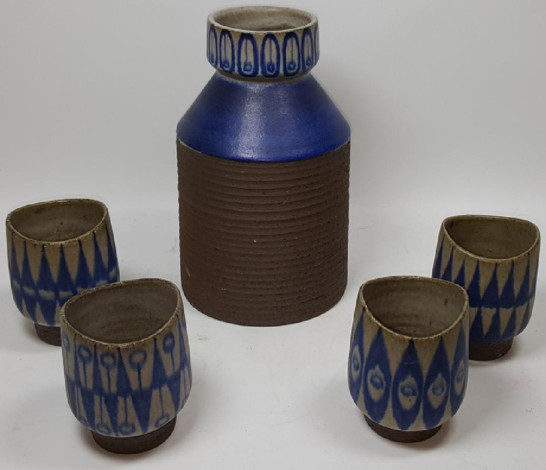 *5 PIECES OF THOMAS TOFT POTTERY (1 of 5)
