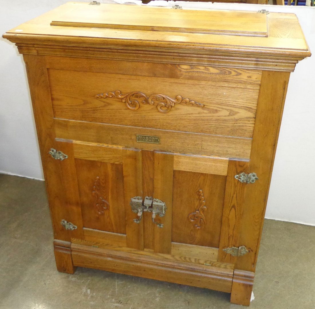 *EARLY 20TH C. ICEBOX (1 of 7)