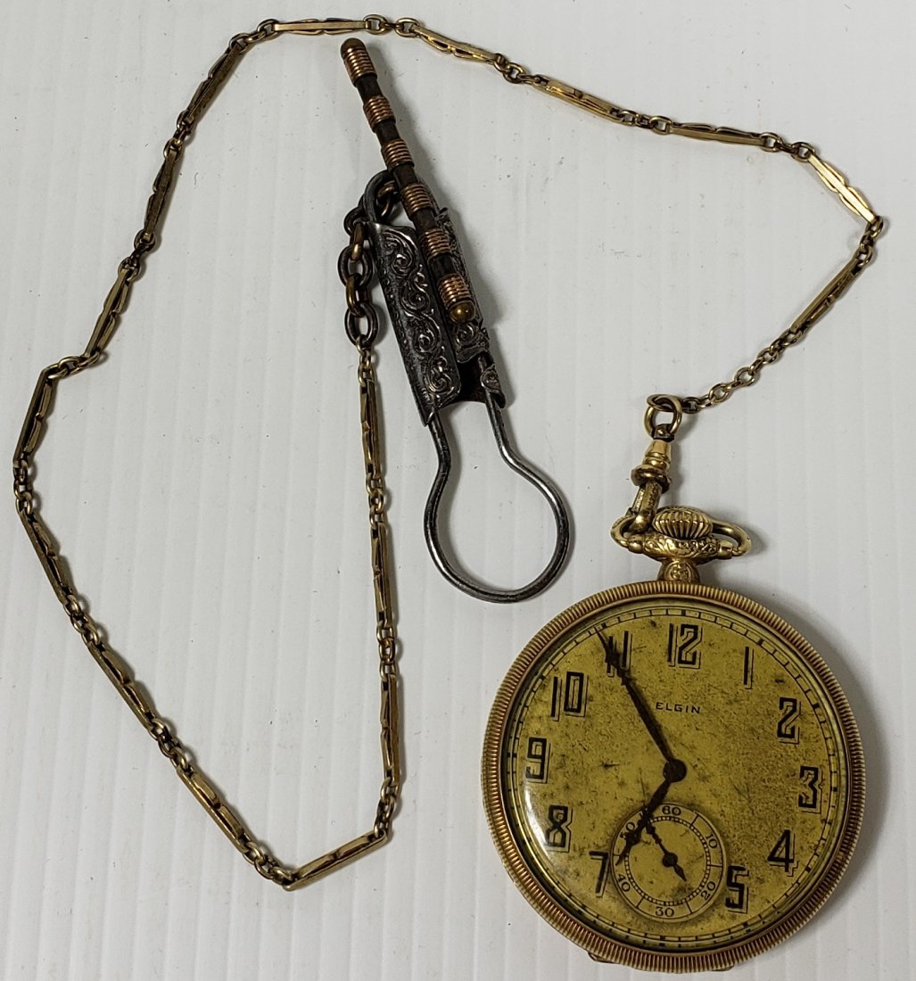 *ELGIN OPEN-FACE POCKETWATCH: Gold plated, having numeric face with subsidiary second dial, 17-jewel, along with watch chain.