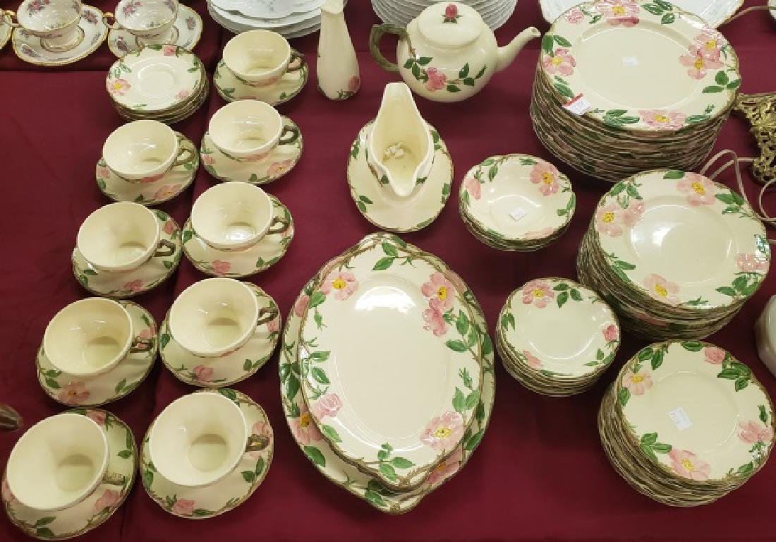 *PARTIAL SET OF FRANCISCAN WARE DINNERWARE: *PARTIAL SET OF FRANCISCAN WARE DINNERWARE