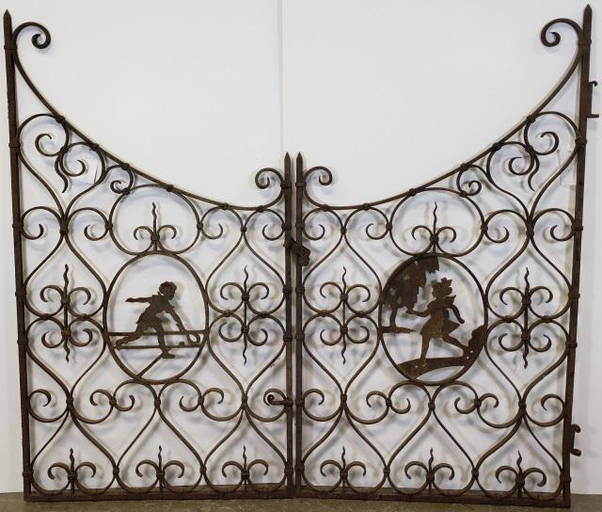 *VINTAGE WROUGHT IRON GATE (1715) on Sep 29, 2019 Bunte Auction