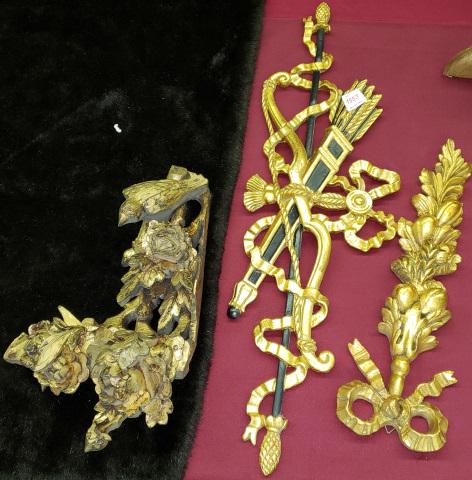 *3 PIECES: Gilt-finish wall decorations.
