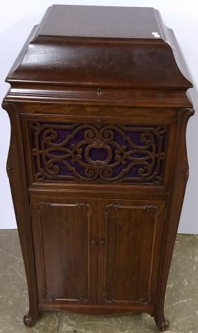 300 Silvertone Floor Model Phonograph Jun 27 2010 Burchard Galleries Inc In Fl