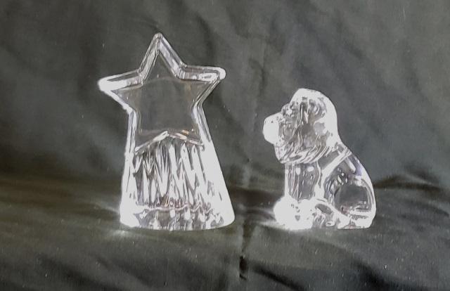 *2 STEUBEN ART GLASS FIGURES: Lion and star, tallest approximately 3 7/8".
