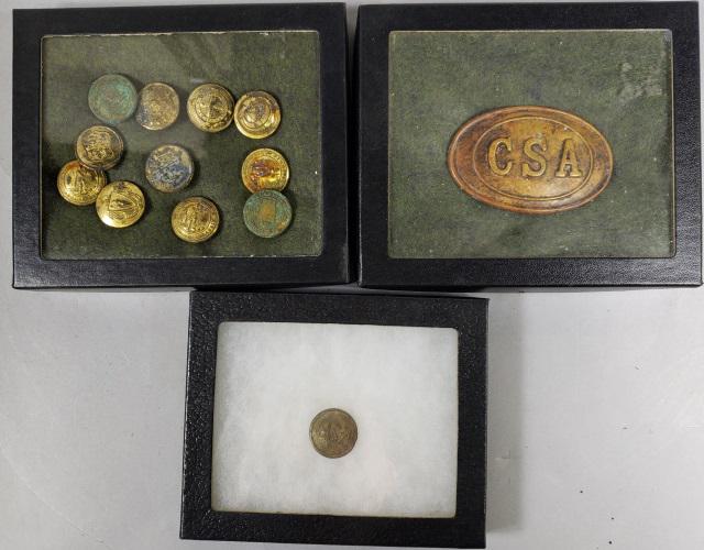 GROUP OF CIVIL WAR RELICS: Confederate belt buckle, buttons, etc.