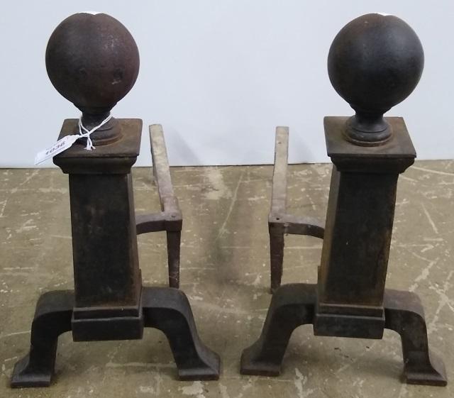PAIR OF 19TH CENTURY CANNONBALL ANDIRONS: PAIR OF 19TH CENTURY CANNONBALL ANDIRONS