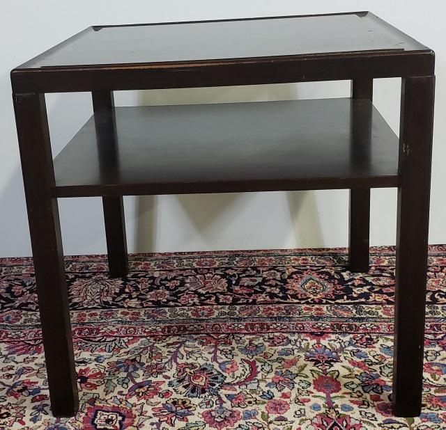 DUNBAR MID-CENTURY MODERN LAMP TABLE: By Dunbar, having square top over platform stretcher, designed by Edward Wormley.