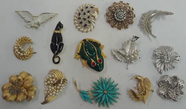 *14 TRIFARI PINS: 14 pins.