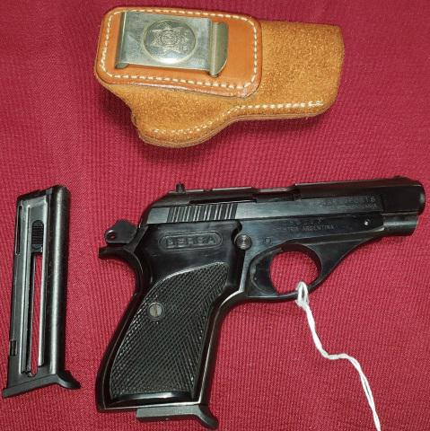 *BERSA PISTOL: S/N 052293, semi-auto, model 644, 22 LR caliber, 3 1/2" barrel, 2 magazines, suede gun belt holster, and leather case(Waiting Period: 72 hours).