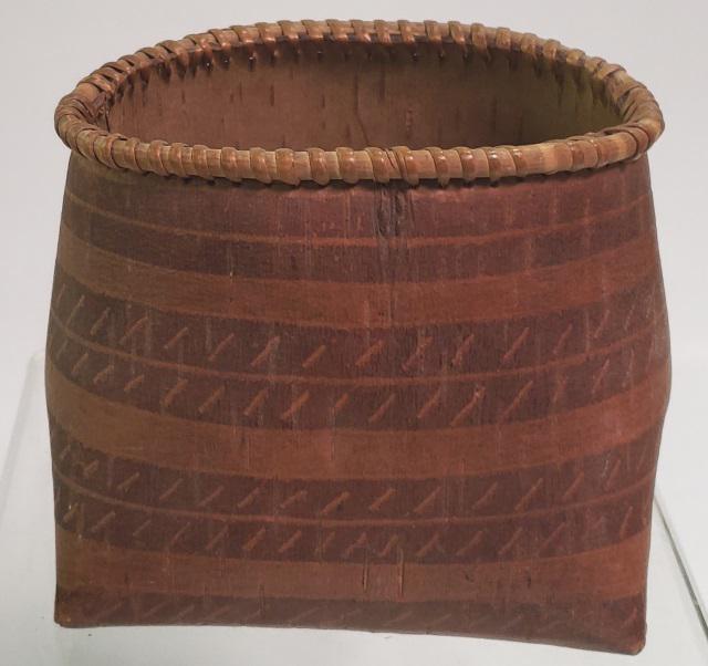 *BIRCH TREE BASKET: Approximate height 5", length 6", depth 4 1/4".