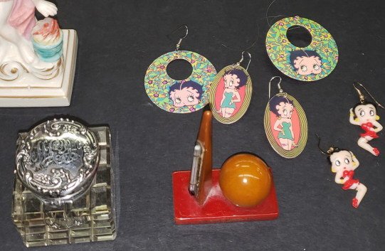*3 PIECES: Inkwell, thermometer, and Betty Boop collectibles.