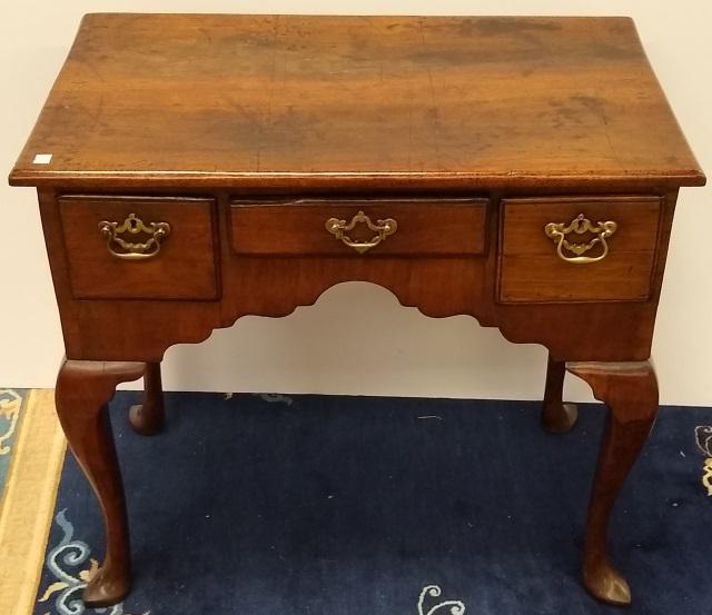 GEORGIAN CONSOLE TABLE: Fitted with 3 drawers raised on cabriole legs, approximate height 28 1/4", width 30", depth 17 1/2".