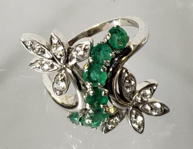 *14K DIAMOND & EMERALD RING (1 of 2)