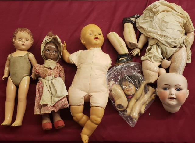 *GROUP OF DOLLS AND DOLL PARTS (1 of 4)