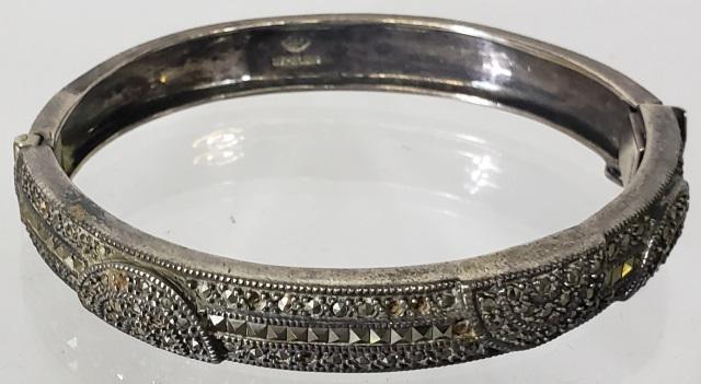 *STERLING SILVER MARCASITE BANGLE BRACELET (1 of 3)