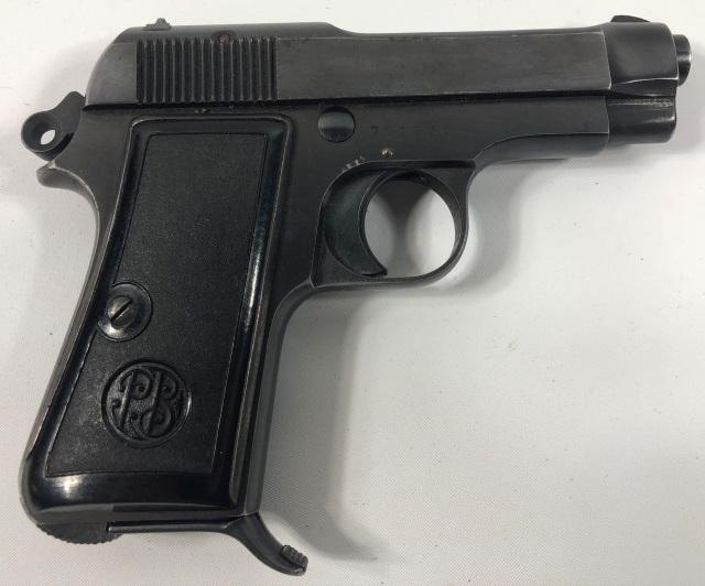 P. BERETTA PISTOL: P. Beretta, model 35 1951, semi-auto pistol, 32 cal., S/N 772338, complete with 1 magazine (Waiting Period: 72 hours).