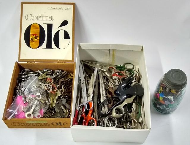 GROUP: Buttons, keys, and scissors.