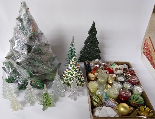 GROUP: Decorative Christmas trees, ornaments, etc.