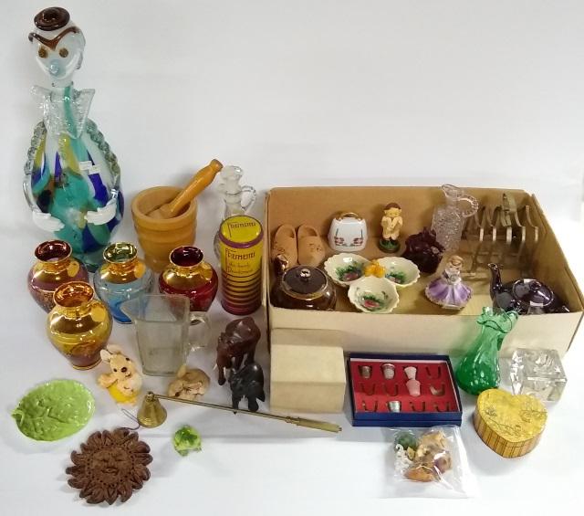 GROUP OF GLASSWARE & PORCELAIN: Creamer, art glass clown form decanter, mortar & pestle, multi colored vases, etc.