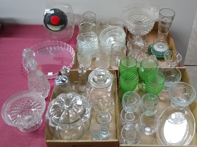 5 GROUPS OF GLASSWARE: Cookie jar, mugs, bowls, etc.