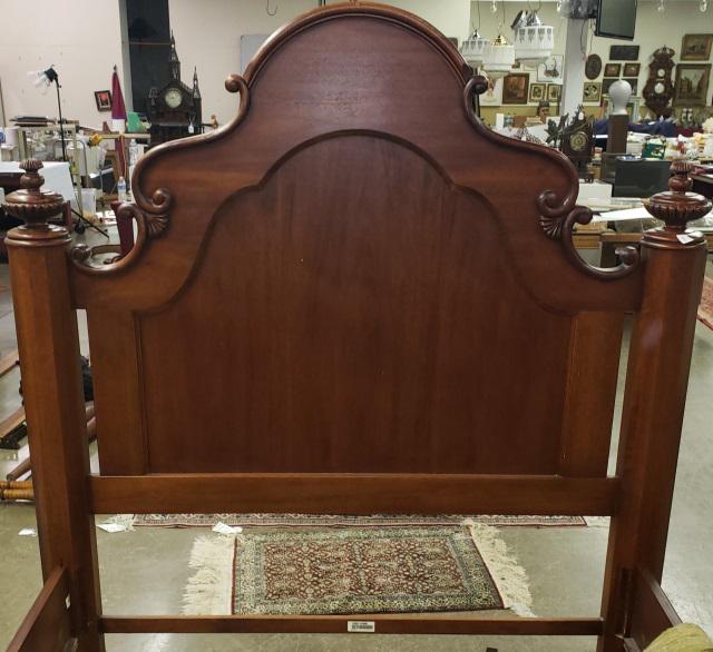 VICTORIAN STYLE BEDSTEAD: Queen size bedstead, H-73 1/4", mattress size 80" x 60".