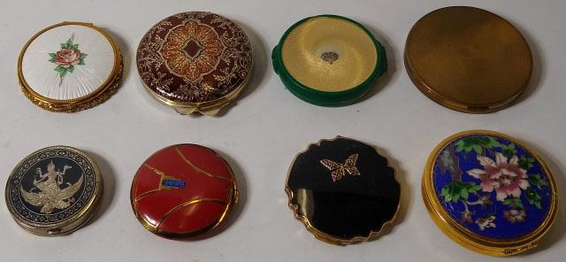 8 MAKE-UP COMPACTS: 8 make-up compacts.