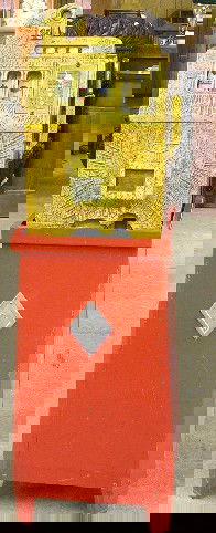 MILLS TABLE MODEL TWENTY-FIVE CENT SLOT MACHINE|: MILLS TABLE MODEL TWENTY-FIVE CENT "WAR EAGLE" SLOT MACHINE| With painted metal stand, height of slot machine 24 1/2'', width 16'', depth 14'', height of stand 34'', width 17'', depth 16 1/2''. CONDIT