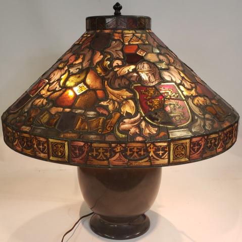 DUFFNER & KIMBERLY STYLE STAINED/LEADED GLASS LAMP (1 of 18)