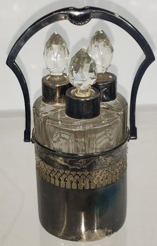 GROUP OF 3 EUROPEAN PERFUME BOTTLES (1 of 5)