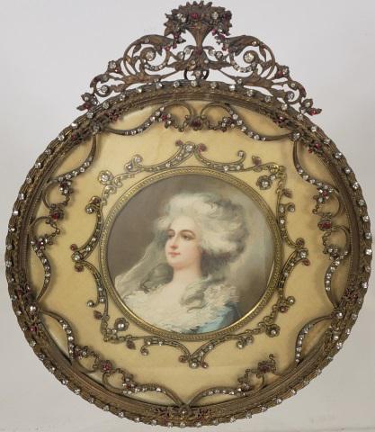 ANTIQUE DECORATIVE PICTURE FRAME (1 of 5)