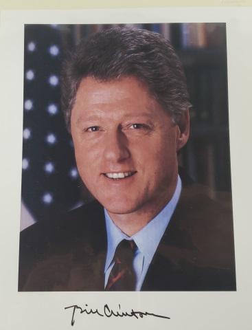BILL CLINTON AUTOGRAPHED PHOTO (1 of 3)