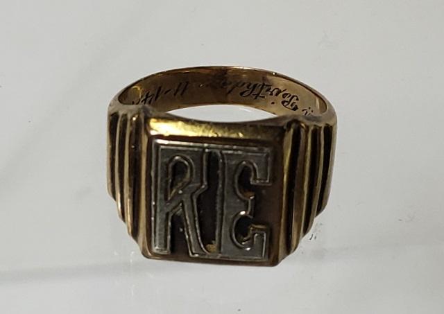 10K GOLD MEN'S RING (1 of 2)