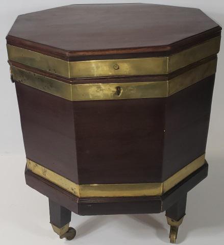 ANTIQUE CELLARETTE (1 of 12)