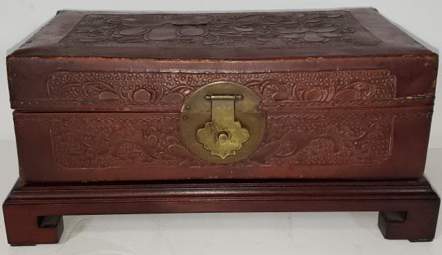 2-HANDLED CHINESE HINGED LETTER BOX (1 of 6)