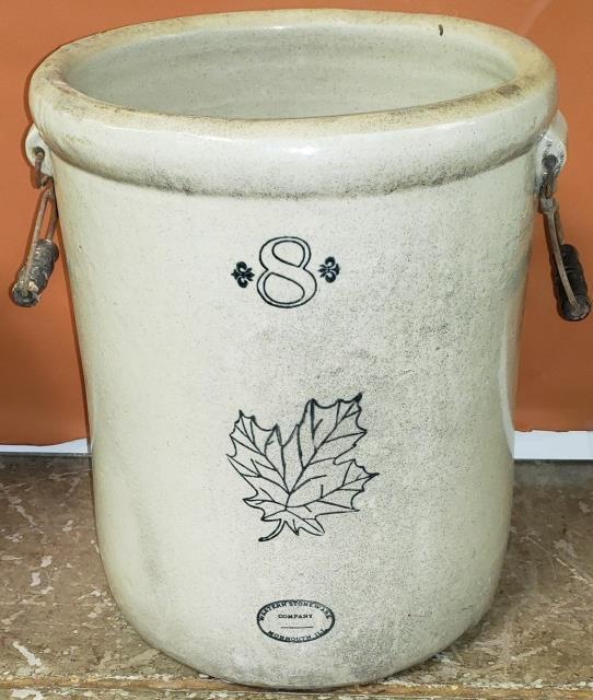 WESTERN STONEWARE CROCK (1 of 3)
