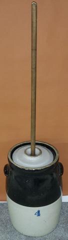 4 GALLON STONEWARE BUTTER CHURN (1 of 4)