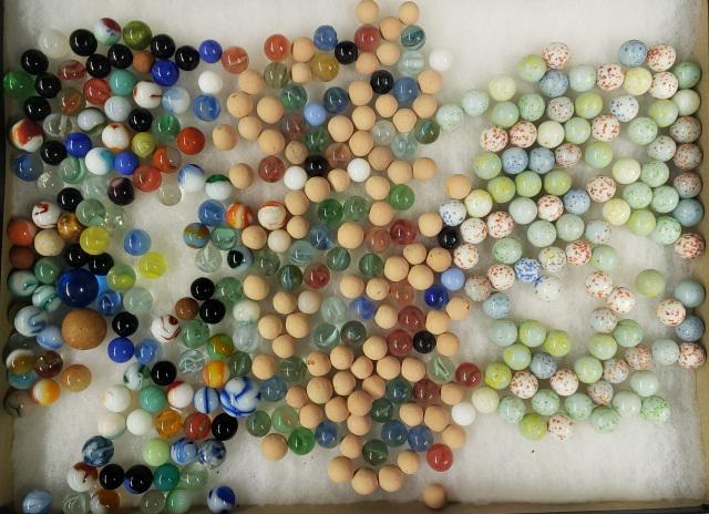 3 GROUPS OF MISCELLANEOUS MARBLES: Glass marbles in 3 containers.