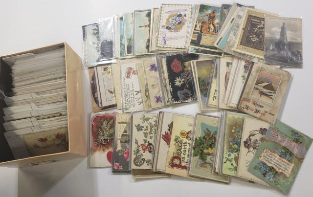 APPROXIMATELY 400 MISCELLANEOUS POSTCARDS (1 of 6)