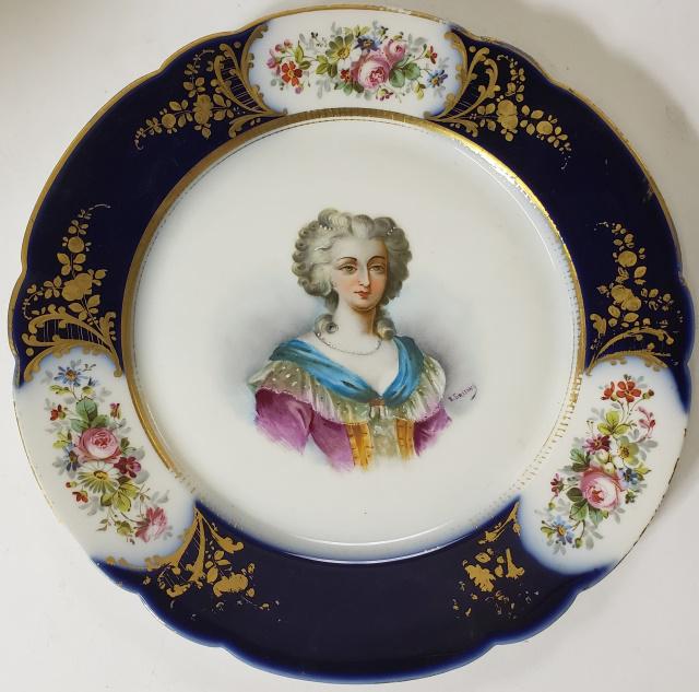 SEVRES PORTRAIT PLATE (1 of 6)