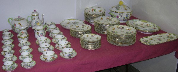 ***SET OF HEREND DINNERWARE: SET OF HEREND DINNERWARE| "Queen Victoria" pattern, comprising 24 dinner plates #1524 approximate diameter 10 1/14" (one cracked), 12 soup bowls #1501 diameter 9 1/2", 12 bread plates #1516 diameter 7