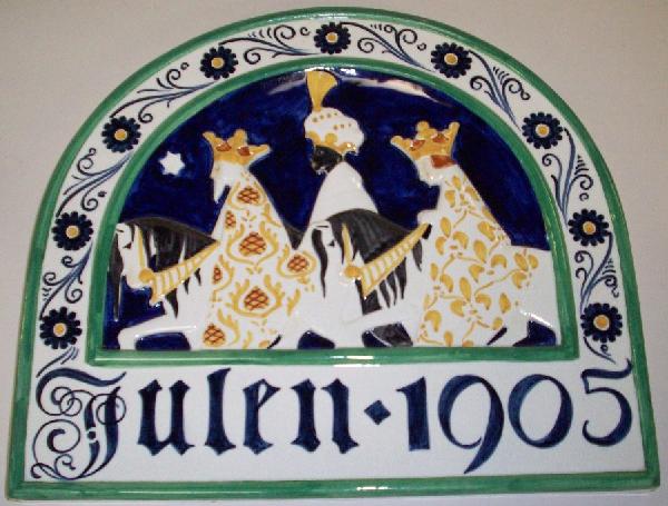 ***1909 ROYAL COPENHAGEN ALUMINIA FAIENCE CHRISTM