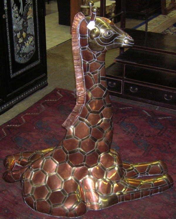 ***BUSTAMANTE, SERGIO (Mexico 1942-)| : ***BUSTAMANTE, SERGIO (Mexico 1942-)| Seated giraffe, copper and brass sculpture 44/50, approximate height 50", width 30", depth 48".